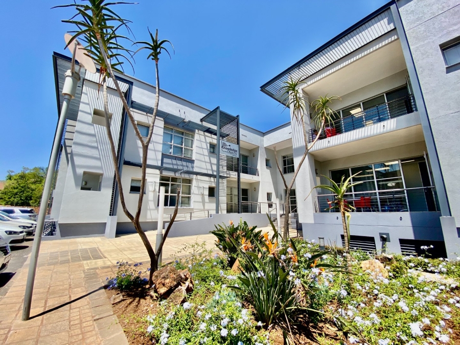 To Let Commercial Property for Rent in Die Hoewes Gauteng