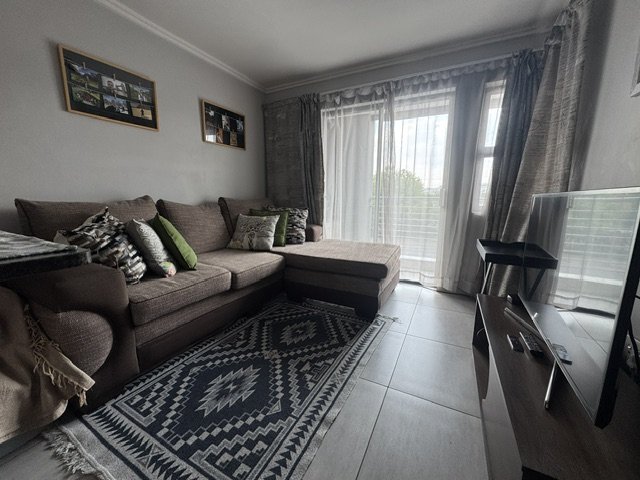 2 Bedroom Property for Sale in Sebenza Gauteng