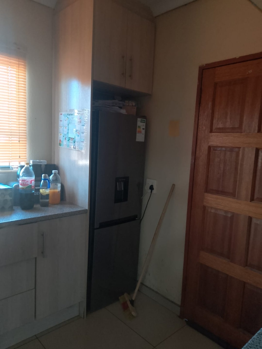 2 Bedroom Property for Sale in Booysens Gauteng