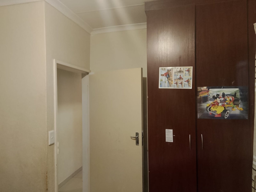 2 Bedroom Property for Sale in Booysens Gauteng