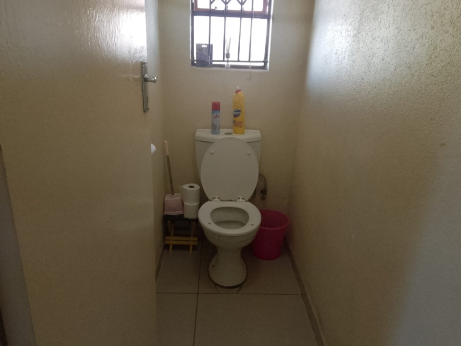 2 Bedroom Property for Sale in Booysens Gauteng