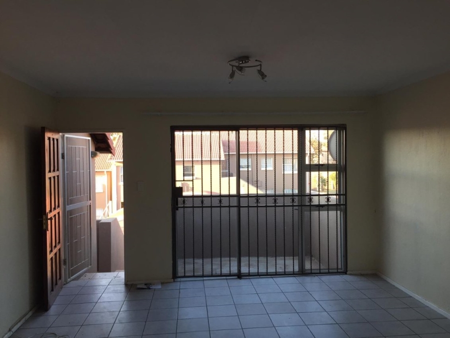 To Let 3 Bedroom Property for Rent in Vorna Valley Gauteng