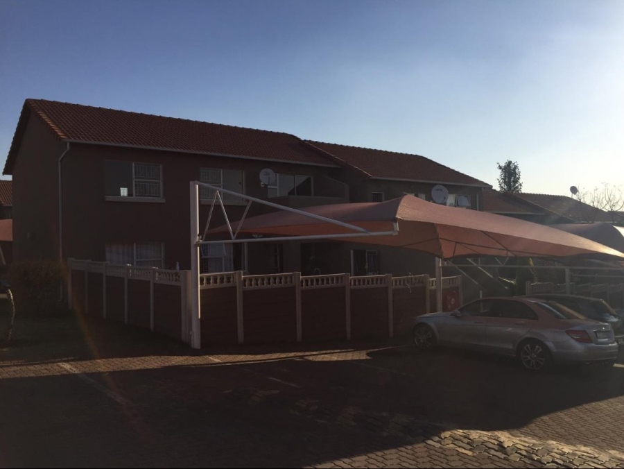 To Let 3 Bedroom Property for Rent in Vorna Valley Gauteng
