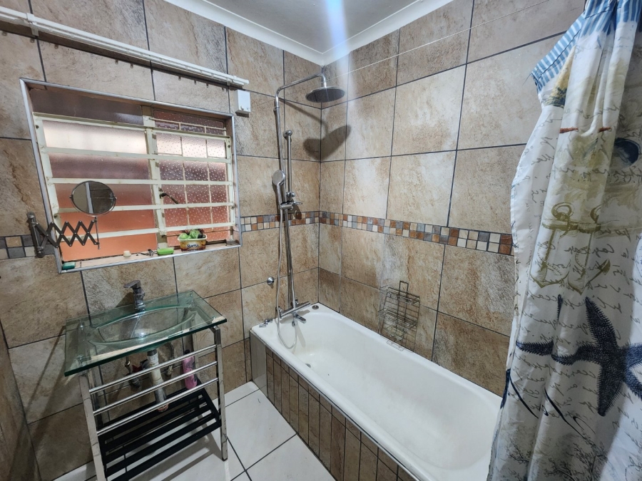 To Let 3 Bedroom Property for Rent in Impala Park Gauteng