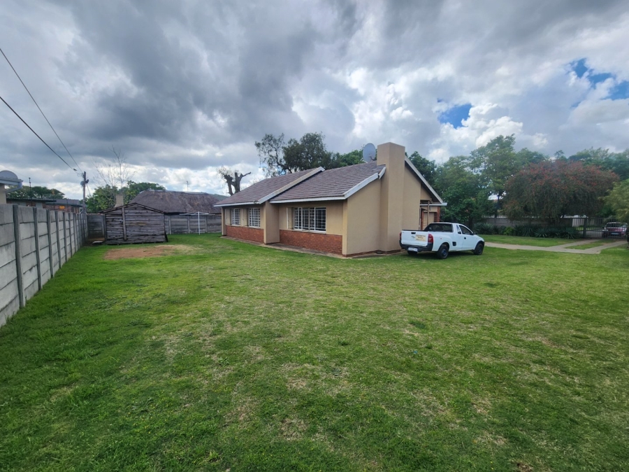 To Let 3 Bedroom Property for Rent in Impala Park Gauteng