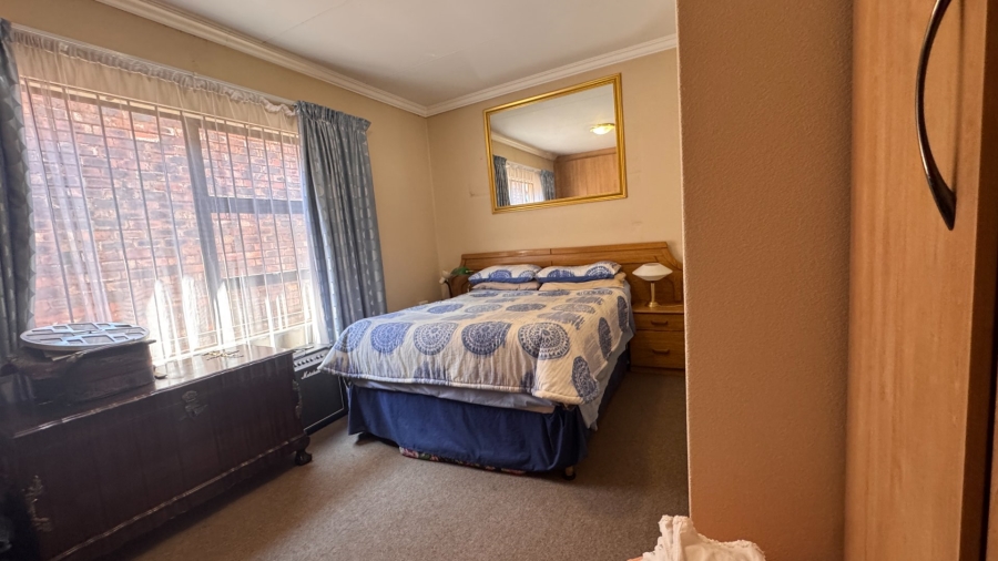 2 Bedroom Property for Sale in Three Rivers Gauteng