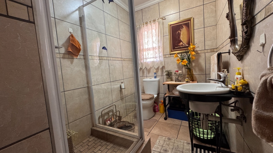 2 Bedroom Property for Sale in Three Rivers Gauteng