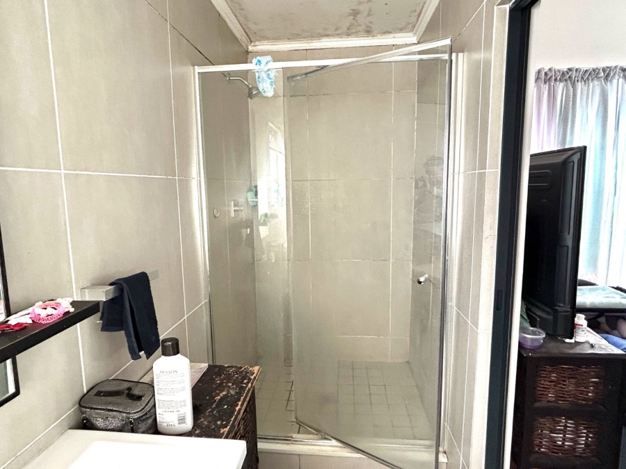 2 Bedroom Property for Sale in Greenstone Hill Gauteng