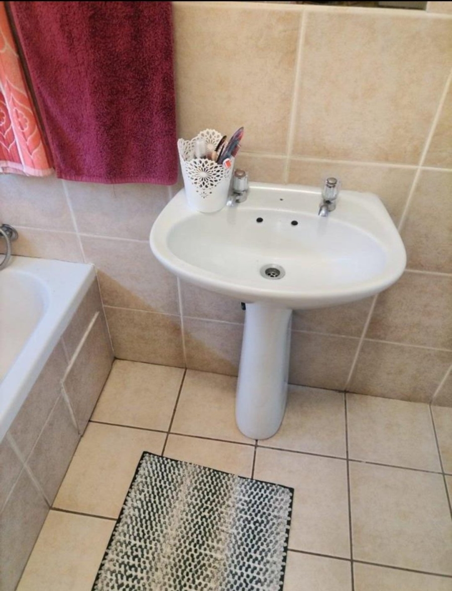 2 Bedroom Property for Sale in Karenpark Gauteng