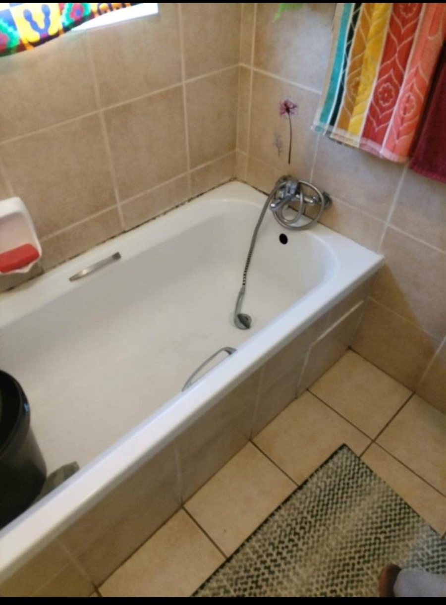2 Bedroom Property for Sale in Karenpark Gauteng