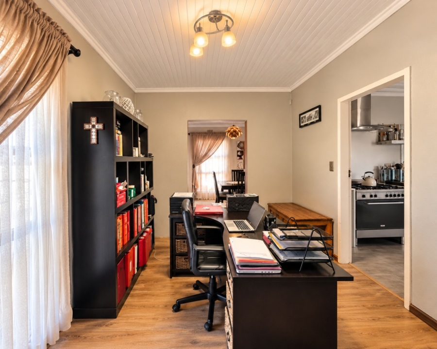 5 Bedroom Property for Sale in Parkrand Gauteng