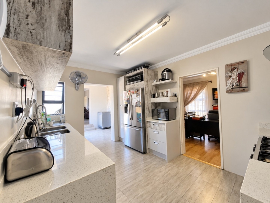 5 Bedroom Property for Sale in Parkrand Gauteng