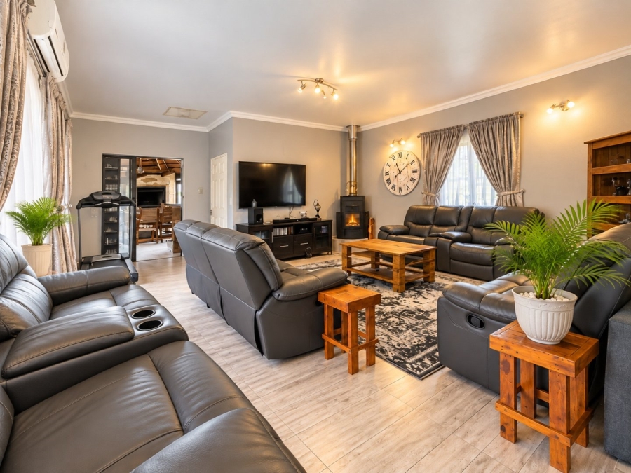 5 Bedroom Property for Sale in Parkrand Gauteng