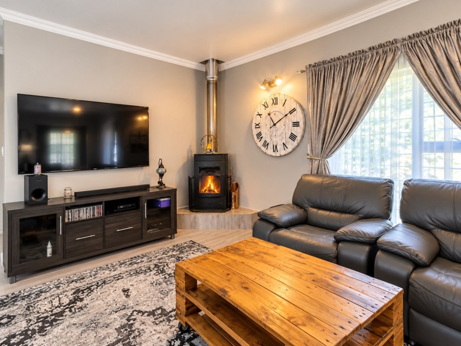 5 Bedroom Property for Sale in Parkrand Gauteng