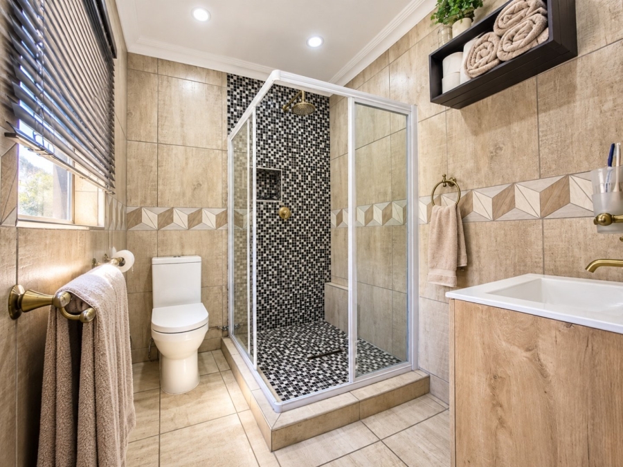 5 Bedroom Property for Sale in Parkrand Gauteng