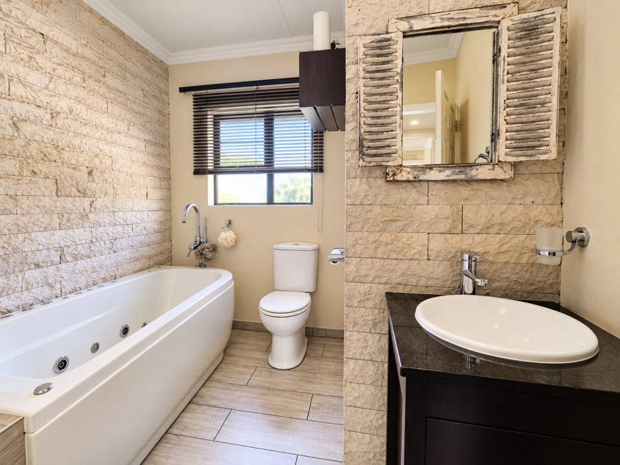 5 Bedroom Property for Sale in Parkrand Gauteng
