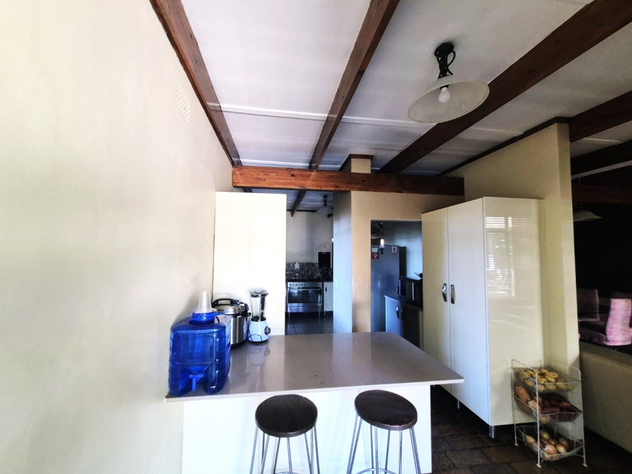 5 Bedroom Property for Sale in Clayville East Gauteng