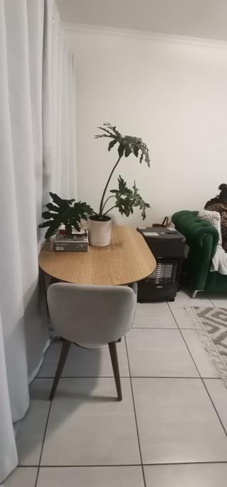 To Let 1 Bedroom Property for Rent in Waterfall Gauteng