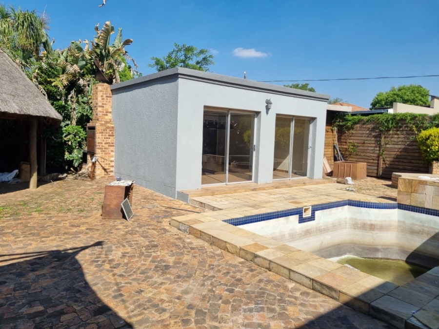 4 Bedroom Property for Sale in New Redruth Gauteng
