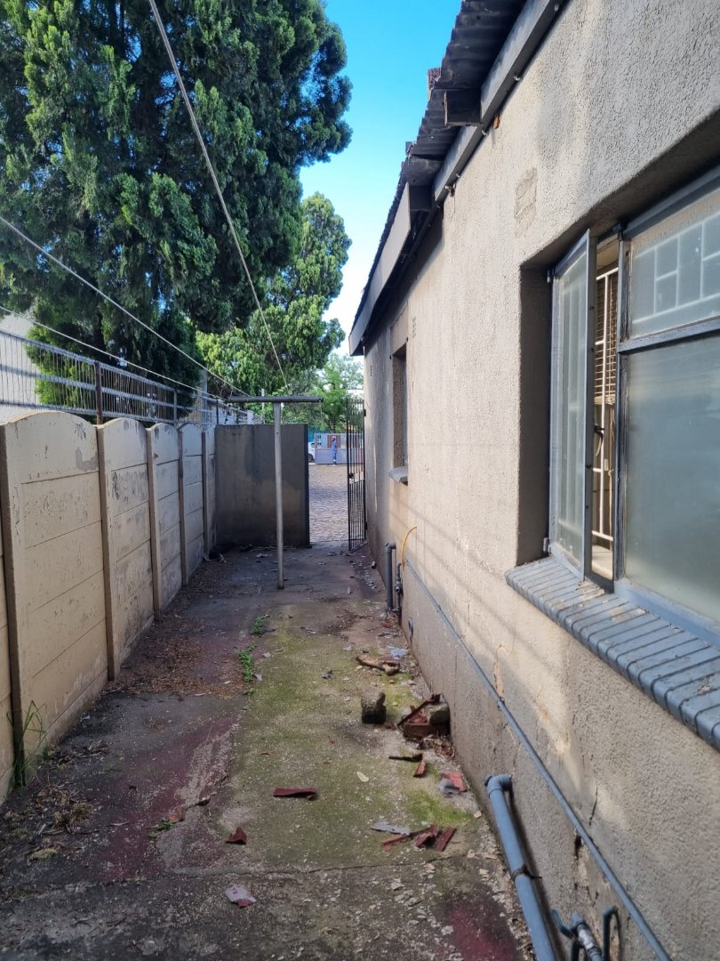 4 Bedroom Property for Sale in New Redruth Gauteng