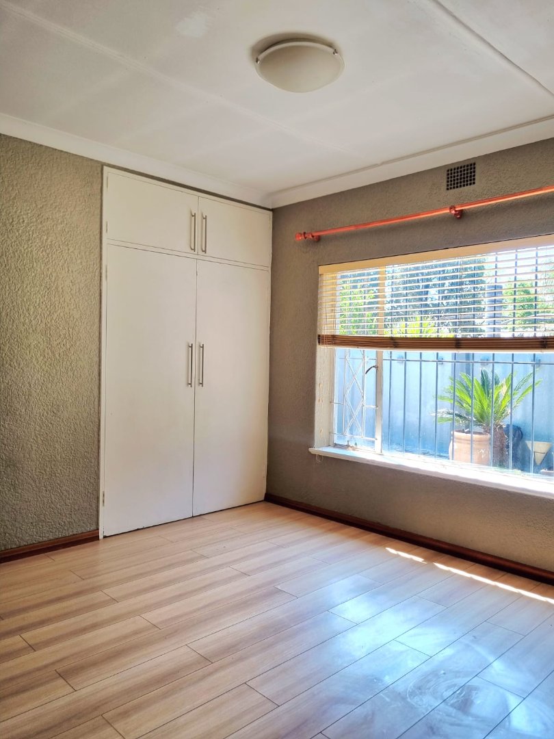 4 Bedroom Property for Sale in New Redruth Gauteng