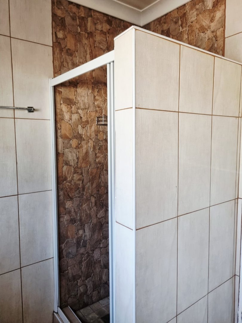 4 Bedroom Property for Sale in New Redruth Gauteng