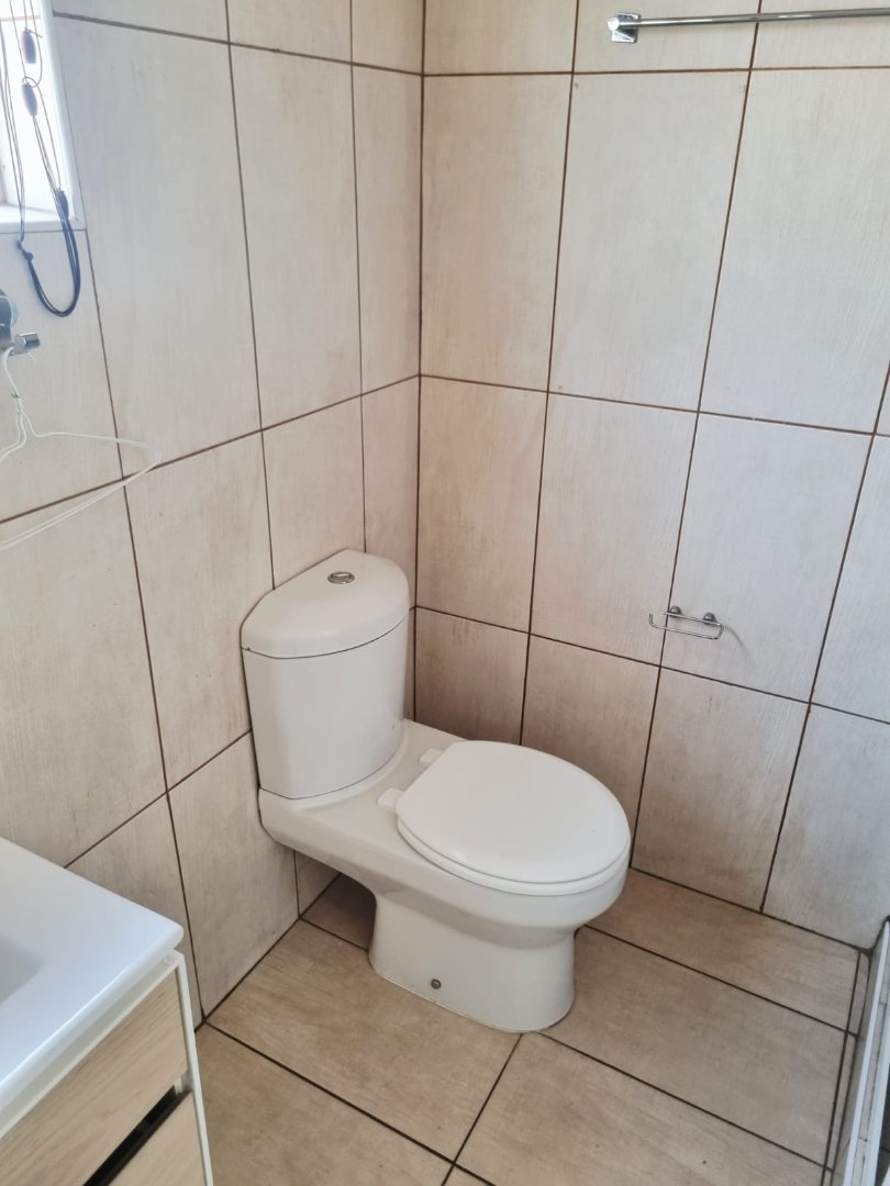 4 Bedroom Property for Sale in New Redruth Gauteng