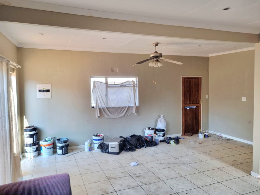 4 Bedroom Property for Sale in New Redruth Gauteng