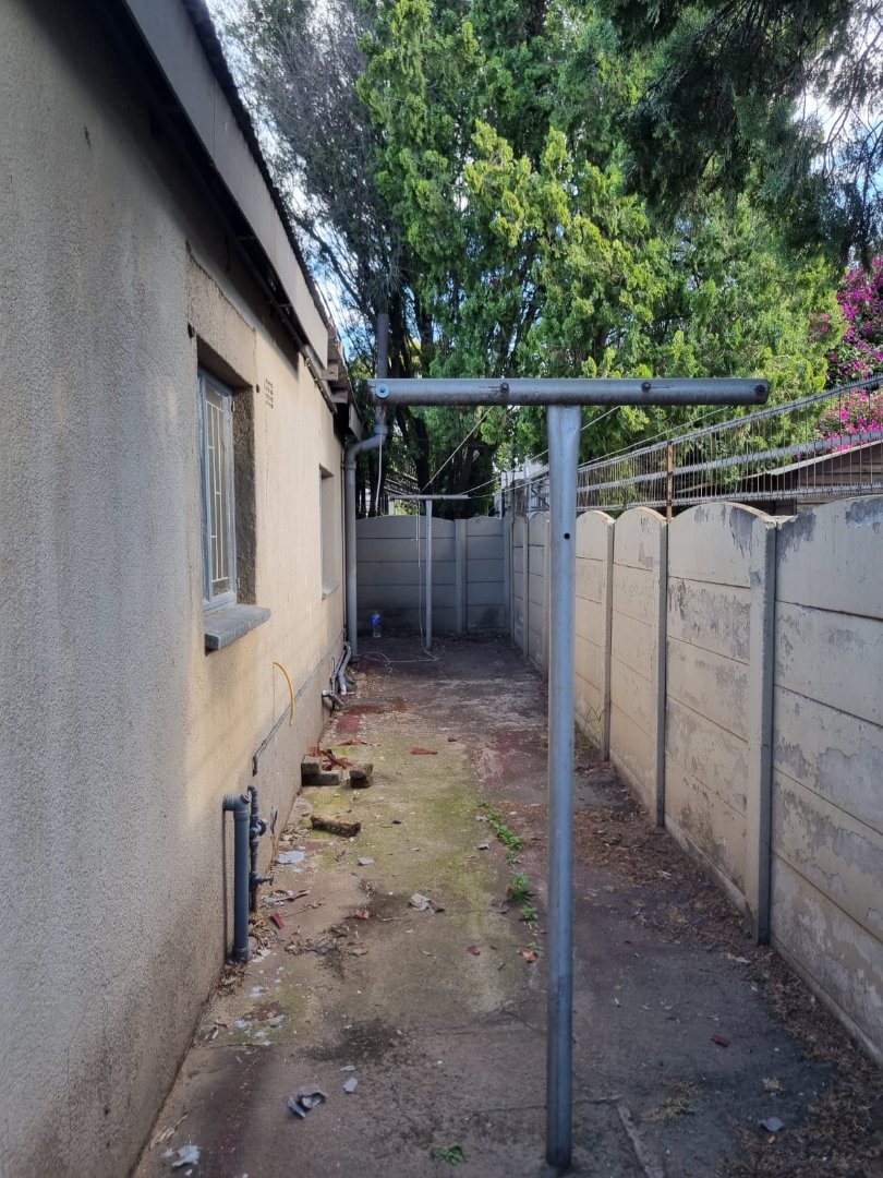4 Bedroom Property for Sale in New Redruth Gauteng