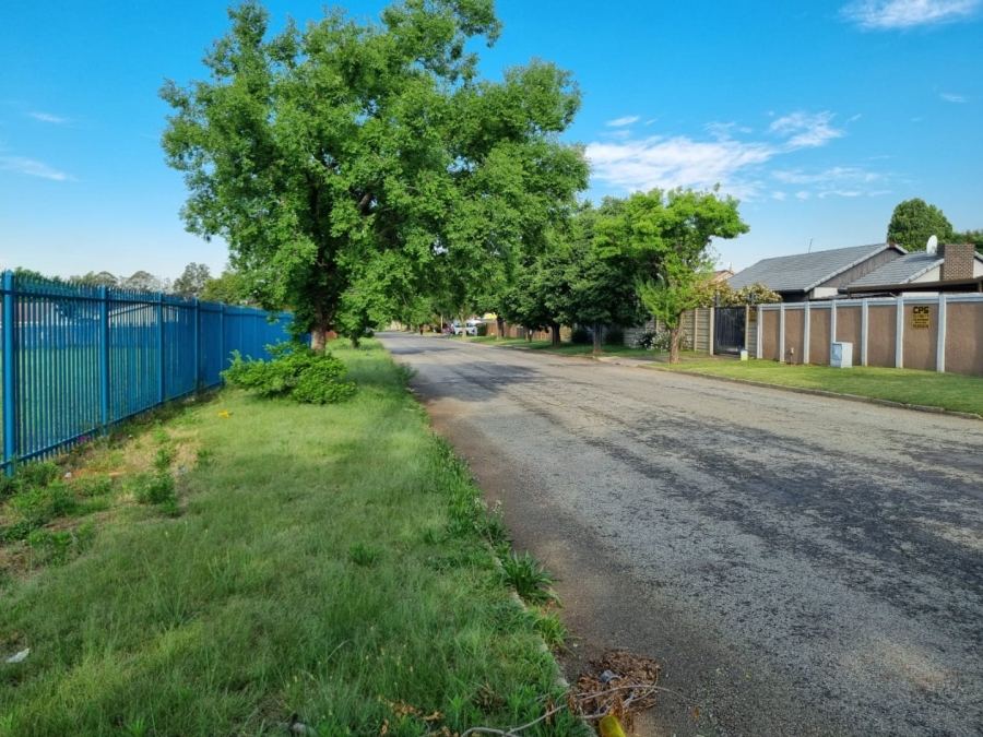 4 Bedroom Property for Sale in New Redruth Gauteng