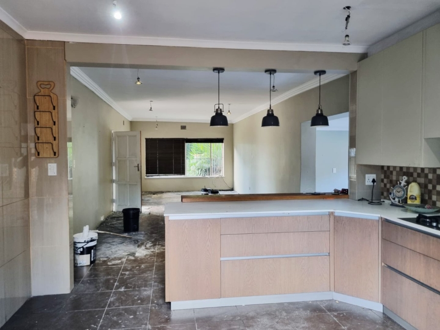 4 Bedroom Property for Sale in New Redruth Gauteng