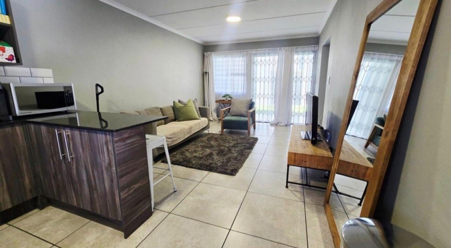 2 Bedroom Property for Sale in Jansenpark Gauteng