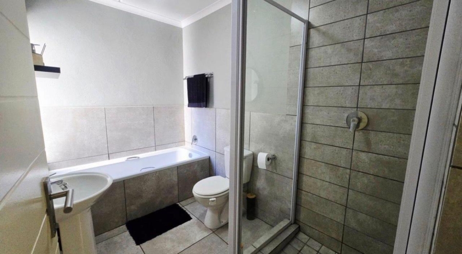 2 Bedroom Property for Sale in Jansenpark Gauteng