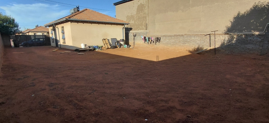 2 Bedroom Property for Sale in Protea Glen Gauteng