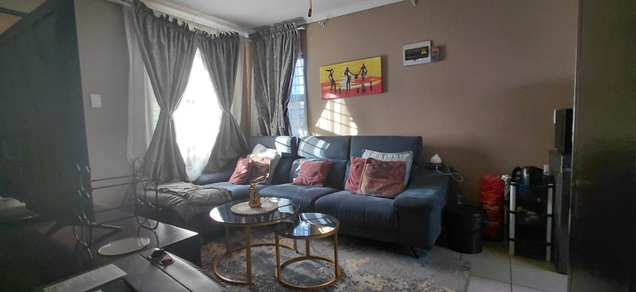 2 Bedroom Property for Sale in Protea Glen Gauteng