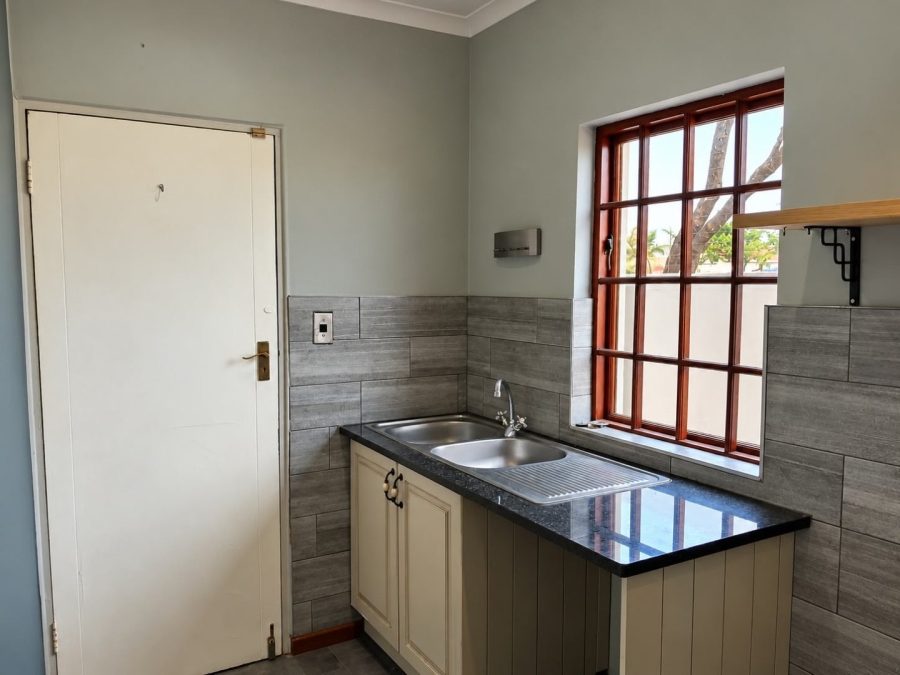 2 Bedroom Property for Sale in Halfway Gardens Gauteng