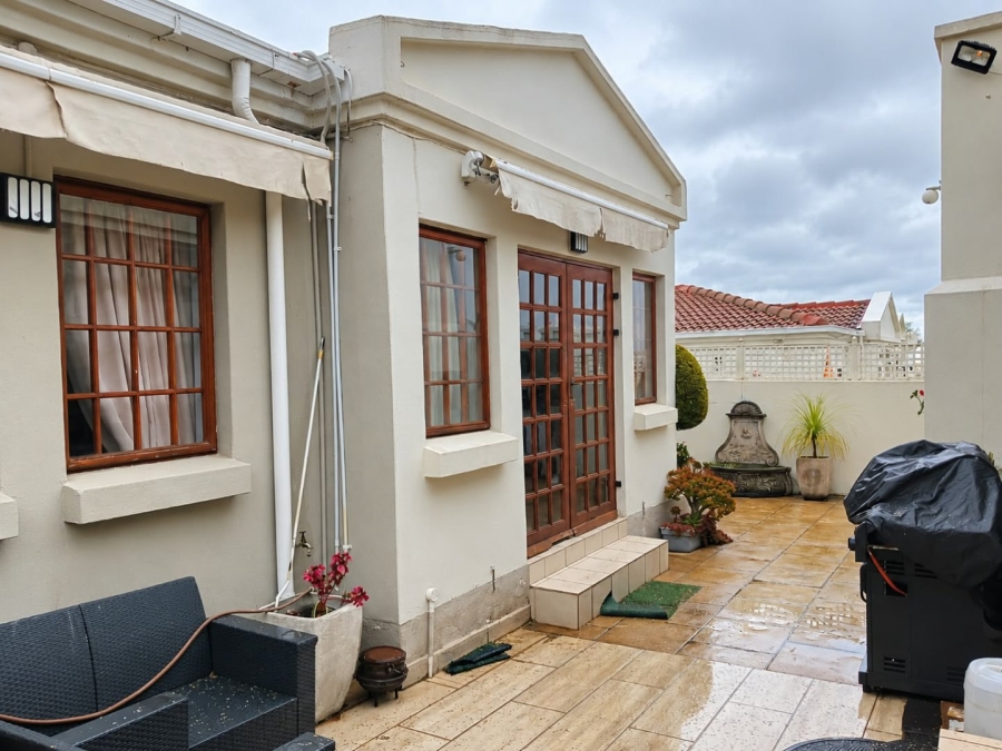 2 Bedroom Property for Sale in Halfway Gardens Gauteng