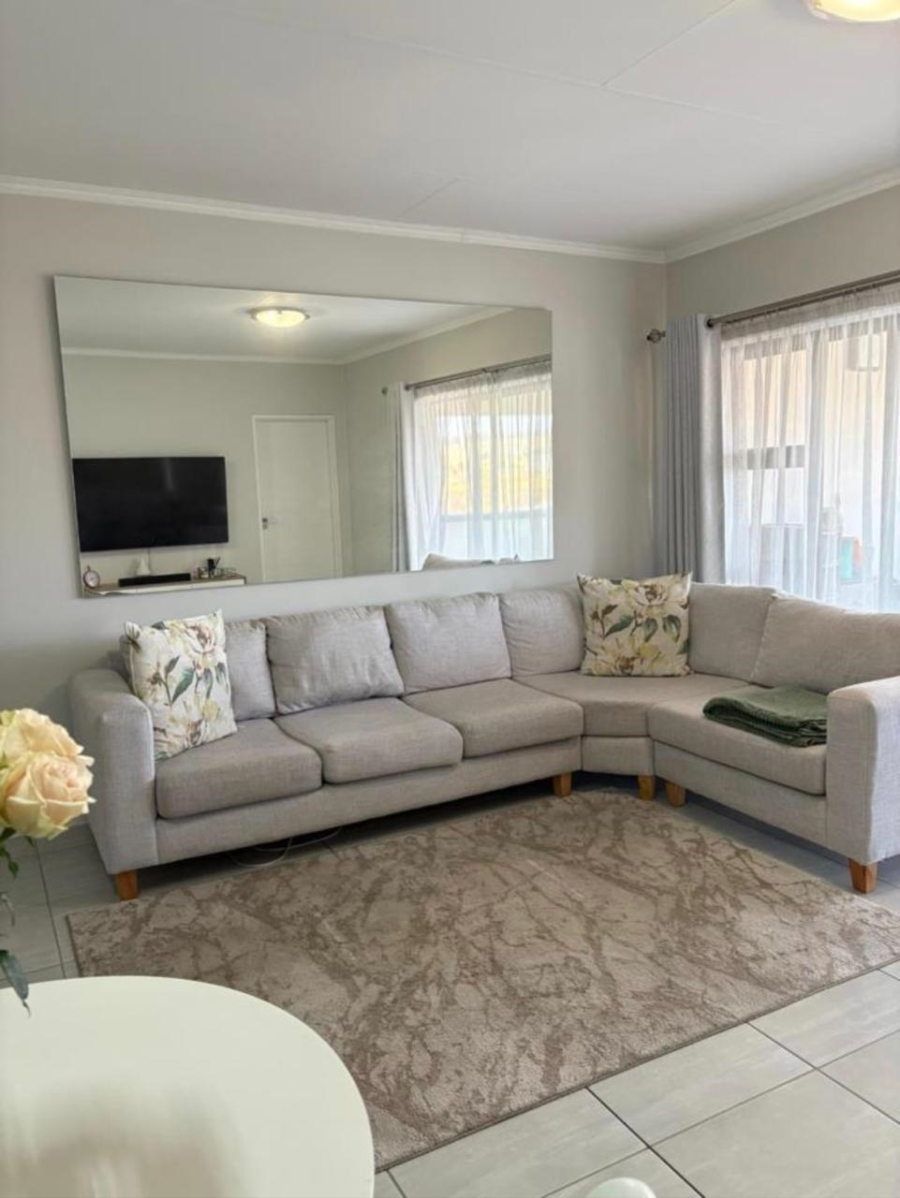 To Let 1 Bedroom Property for Rent in Waterfall Gauteng