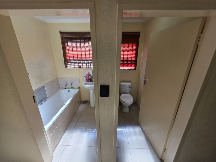 To Let 3 Bedroom Property for Rent in Soshanguve VV Gauteng