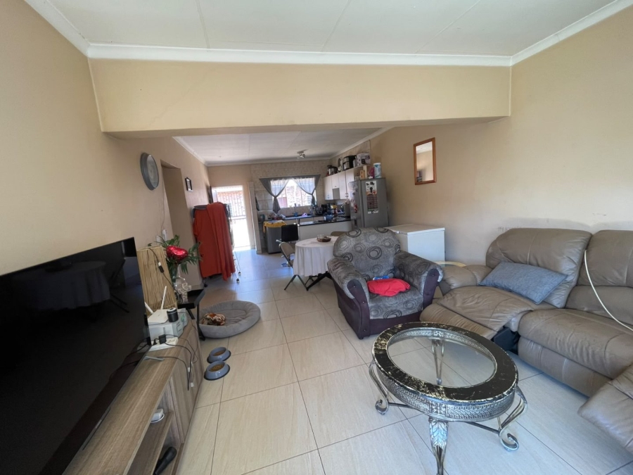 To Let 3 Bedroom Property for Rent in Mayfield Park Gauteng