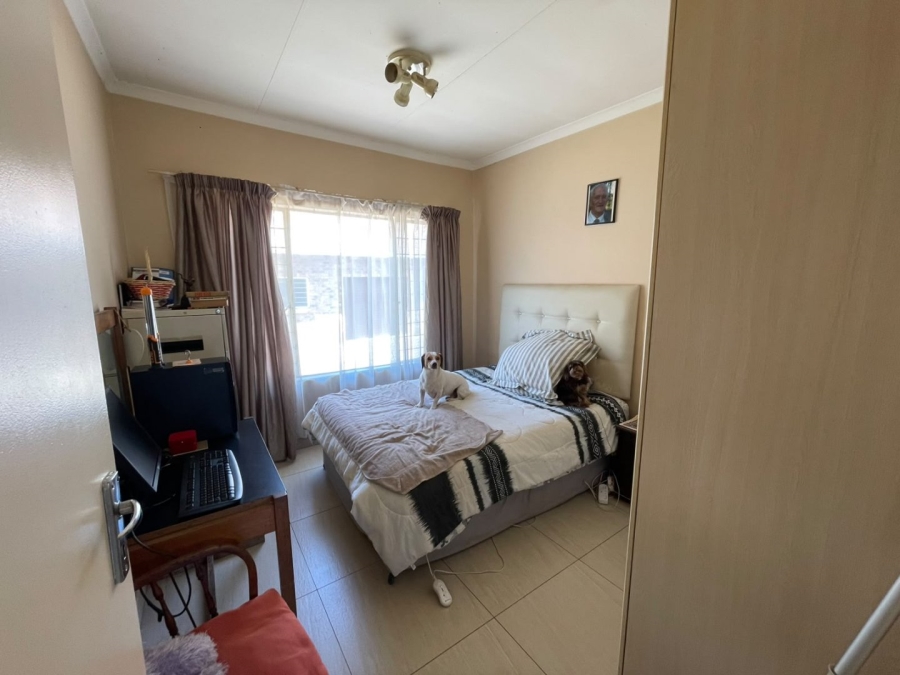 To Let 3 Bedroom Property for Rent in Mayfield Park Gauteng