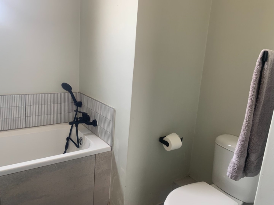 To Let 1 Bedroom Property for Rent in Lyttelton Manor Gauteng