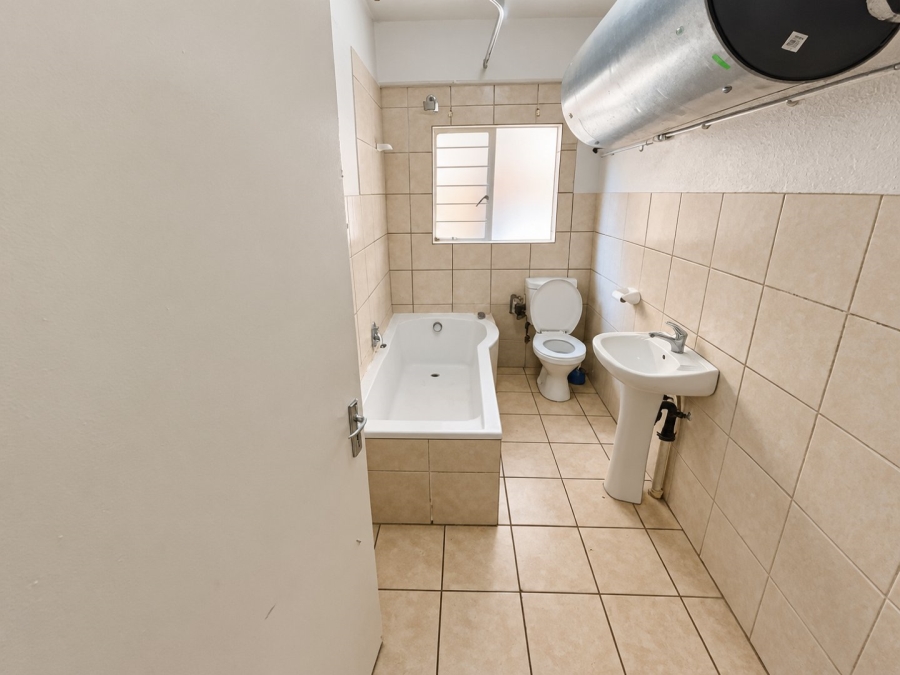 2 Bedroom Property for Sale in Kempton Park Central Gauteng