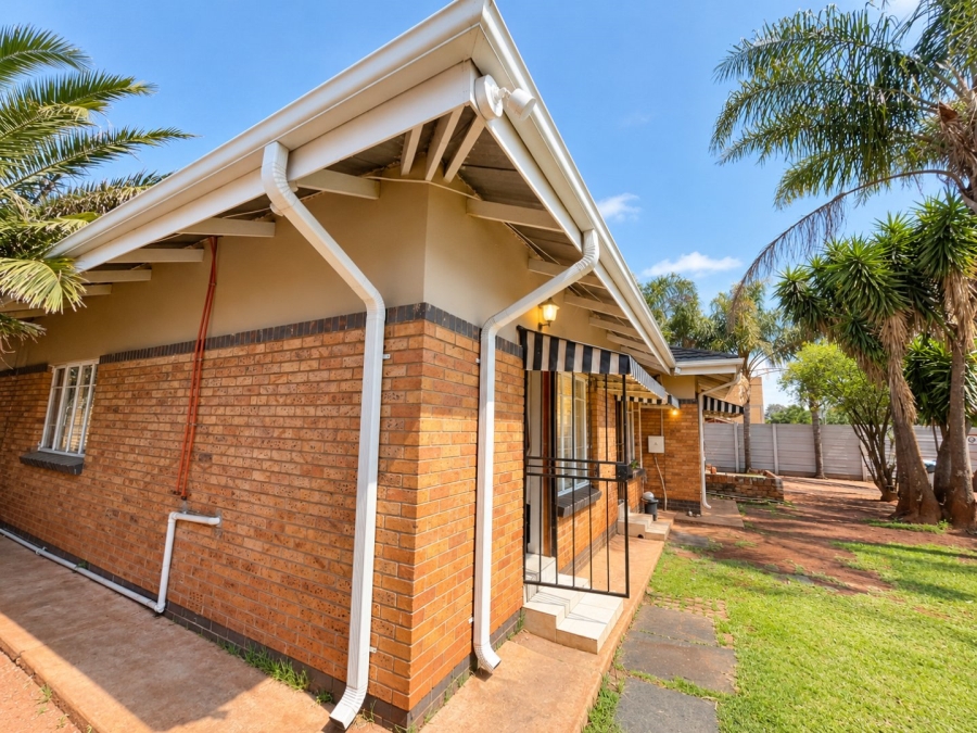 6 Bedroom Property for Sale in Kempton Park Ah Gauteng