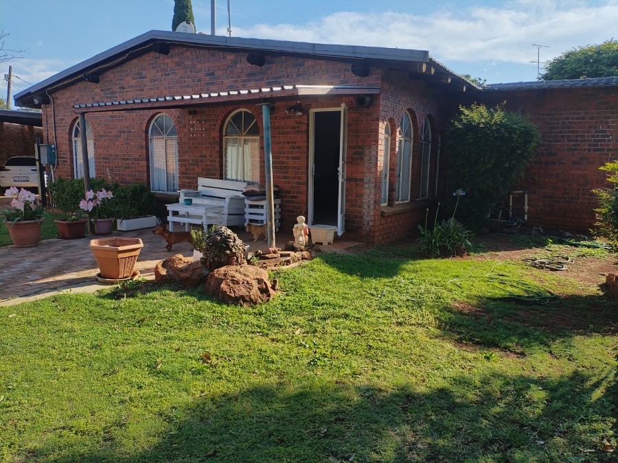 3 Bedroom Property for Sale in Selection Park Gauteng