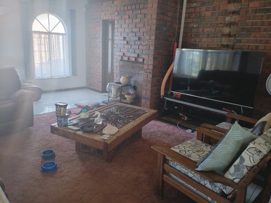 3 Bedroom Property for Sale in Selection Park Gauteng
