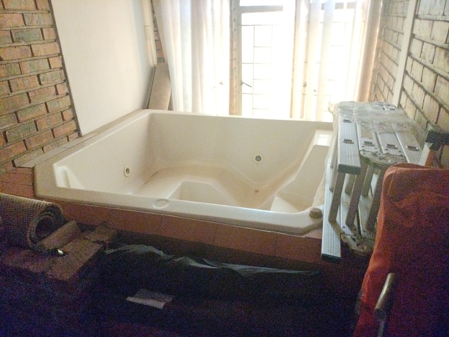 3 Bedroom Property for Sale in Selection Park Gauteng