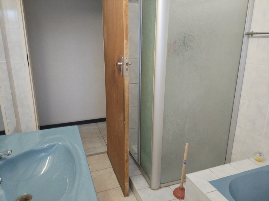 3 Bedroom Property for Sale in Selection Park Gauteng