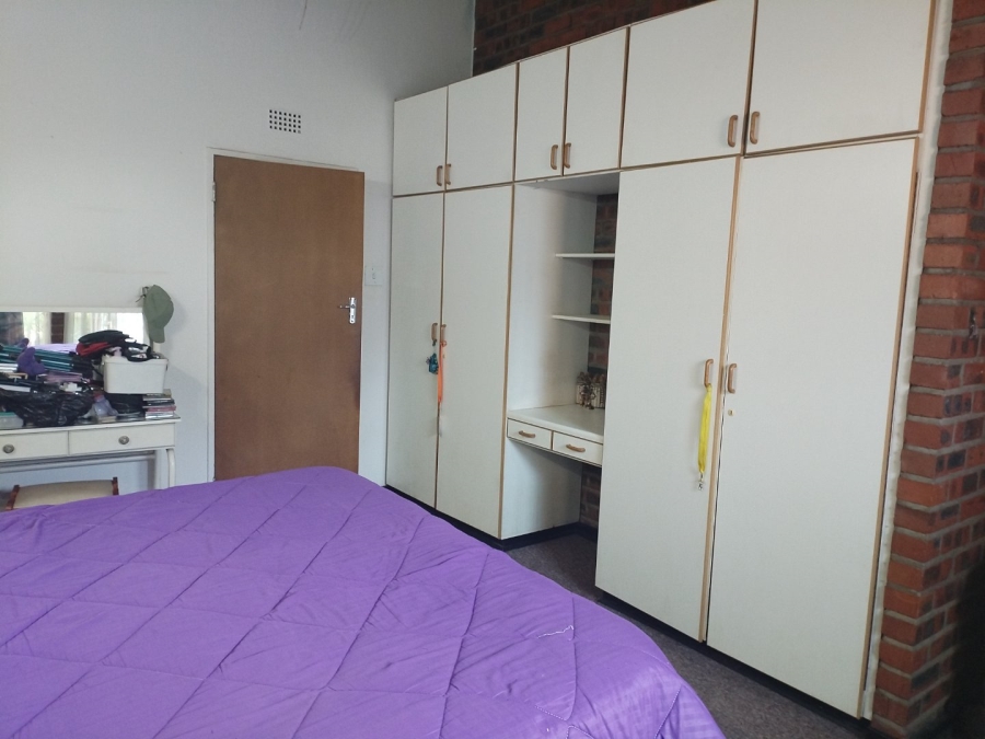 3 Bedroom Property for Sale in Selection Park Gauteng