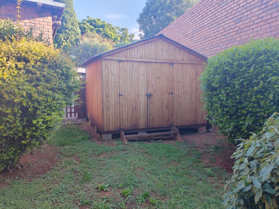 3 Bedroom Property for Sale in Selection Park Gauteng